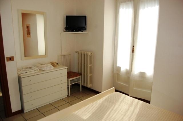 Albergo Del Cacciatore Cremeno Ruang foto